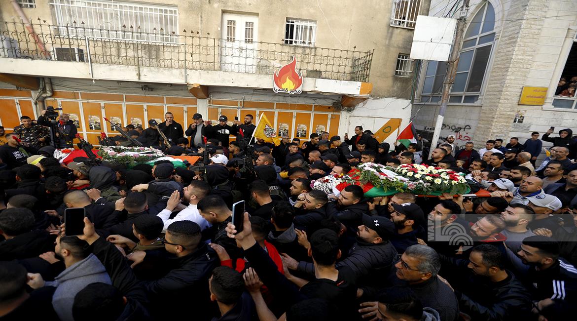 جانب من تشييع الشهيدين الشقيقين محمد ومهند مطير